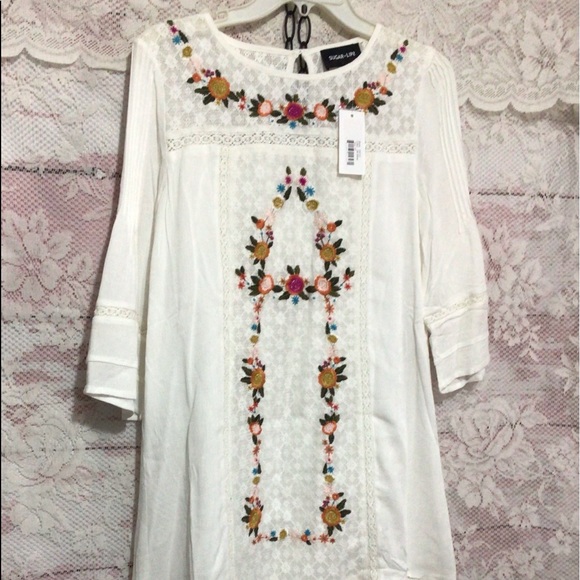 NWT SUGARLIPS Bohemian Flowing Embroidered Lacy Off White Dress Size XS - Picture 5 of 16